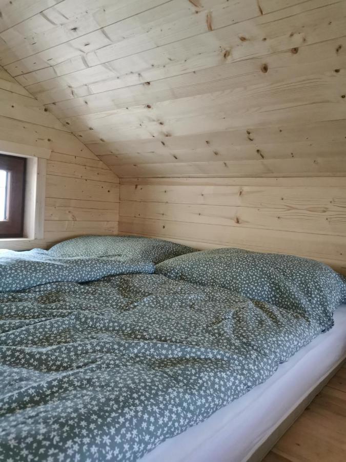 Treehome Tinyhouse Střítež Εξωτερικό φωτογραφία